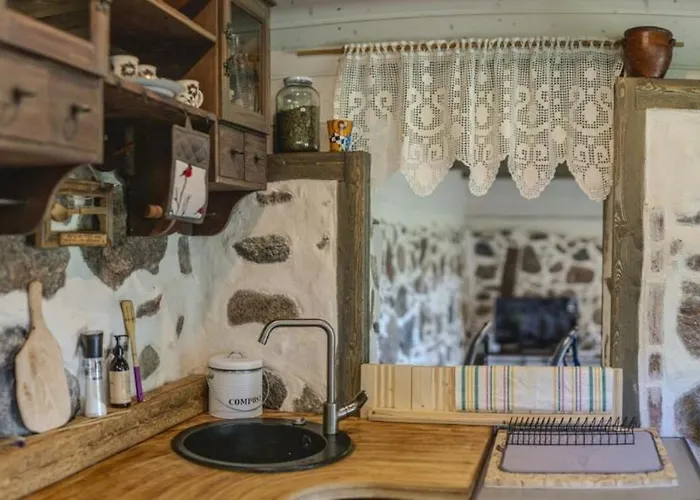 Tedrekuela Kuivati-puhkemaja * Paersikivi